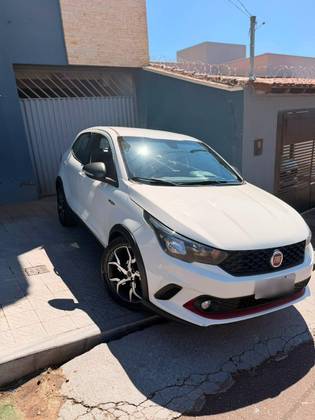 FIAT ARGO 1.8 E.TORQ FLEX HGT AT6 FIAT ARGO 1.8 E.TORQ FLEX HGT AT6